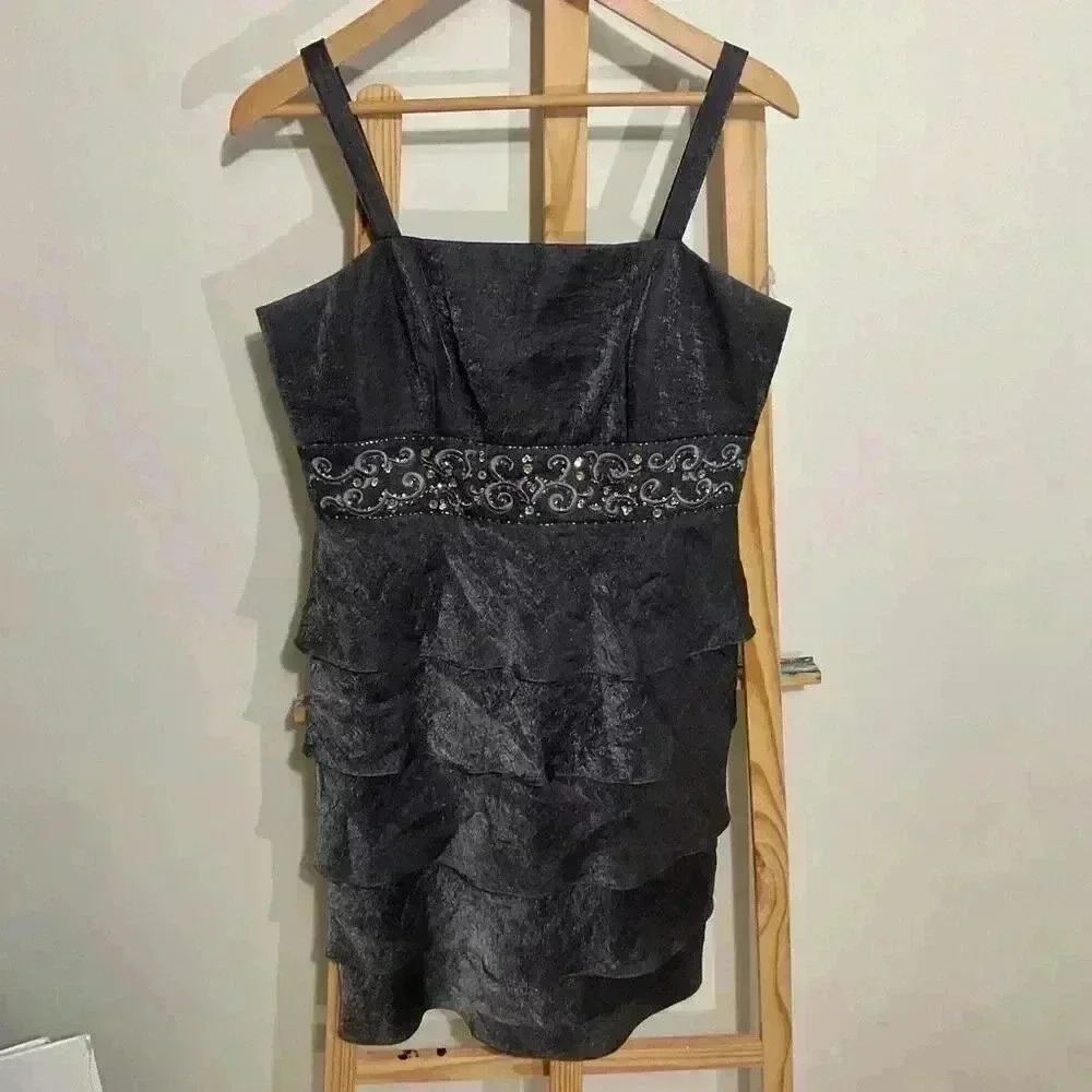 R&M Richards Tiered Embellished Dress Dark Gray Metallic Tank Dress back zip and